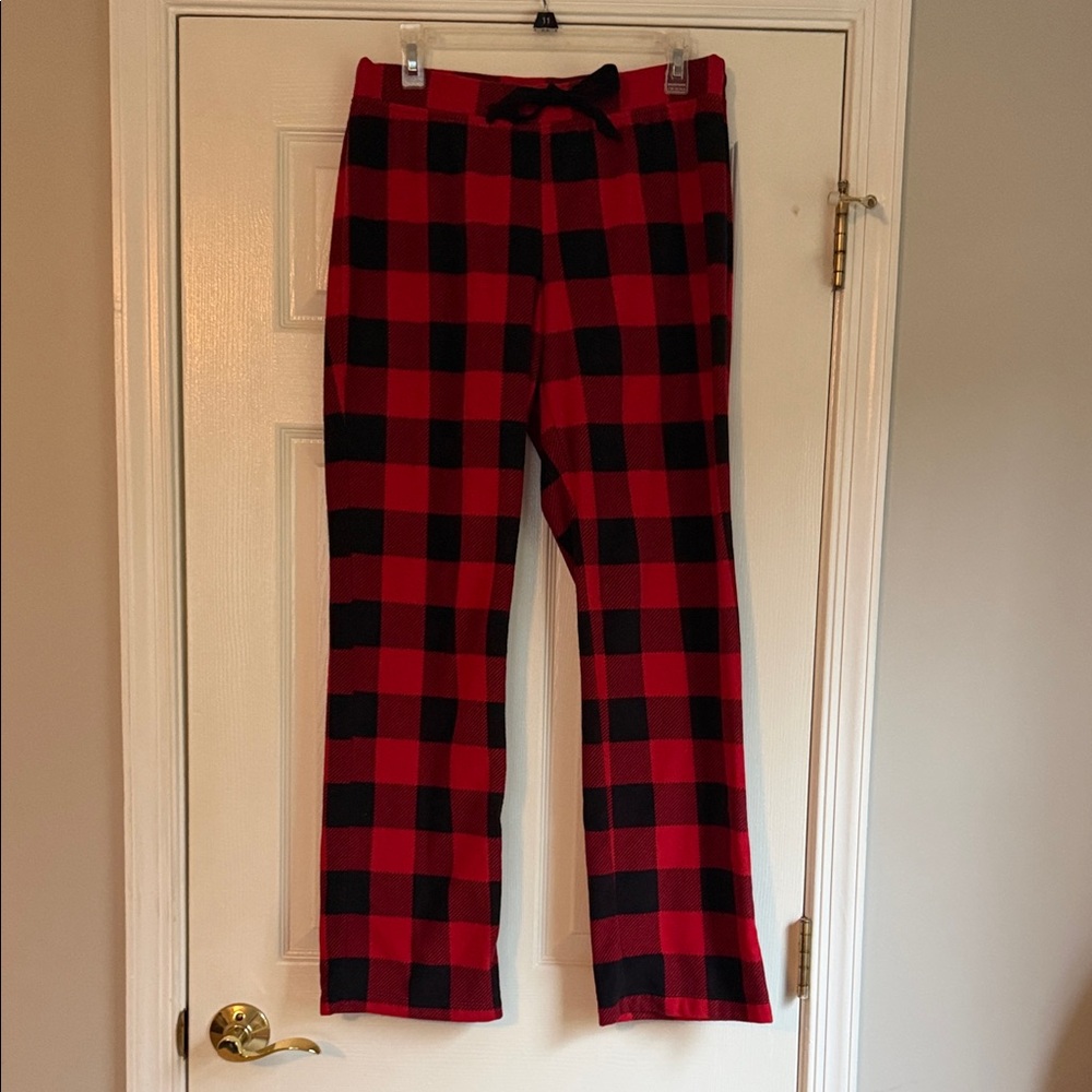 Old Navy Super Soft and plush Red and Black Plaid Pajama Pants